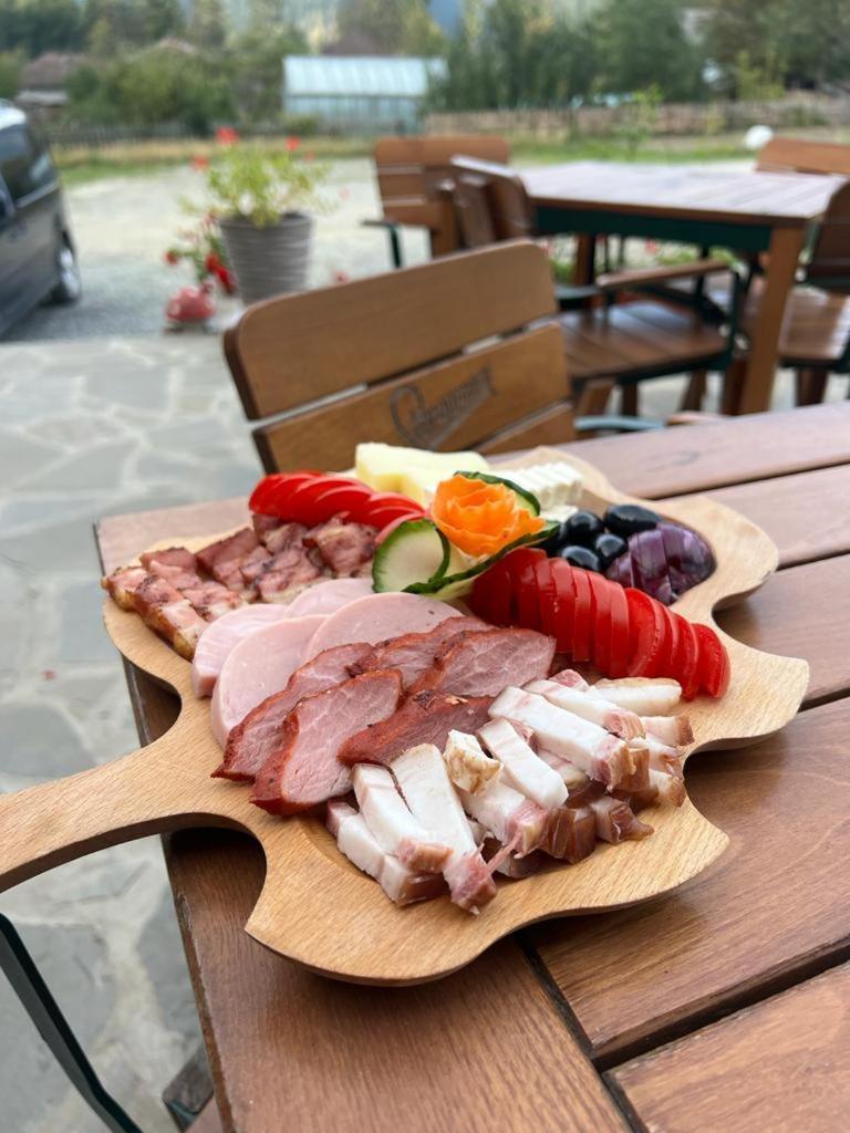 Pensiunea Mireasma Bucovinei Crucea Zewnętrze zdjęcie